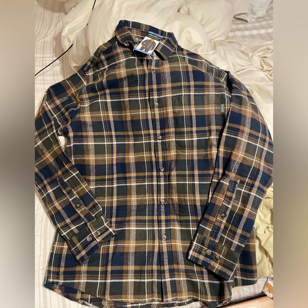 Flannel Eddie Bauer long sleeve shirt  never worn tags on L